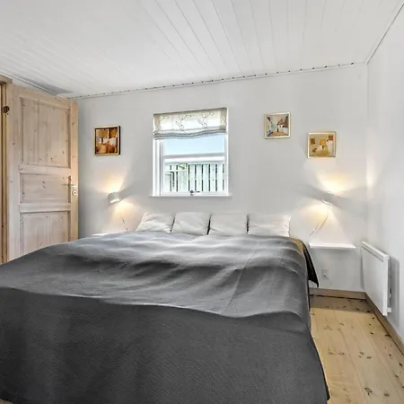 3 Bedroom In *